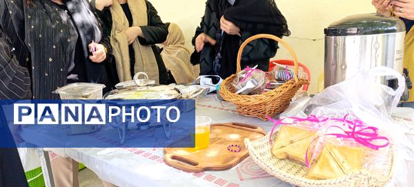 برگزاری بازارچه در پیش دبستانی شور و نشاط آشخانه 