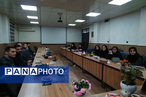 برگزاری جلسه ضمن خدمت ویژه مشاوران با موضوع هدایت تحصیلی