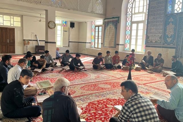 اعتکاف ؛معنویت ، اتحاد و استقامت