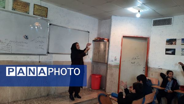 برگزاری «یکشنبه‌های مهارتی» در دبستان شاهد یاسوج با محوریت پیشگیری از آسیب‌های اجتماعی