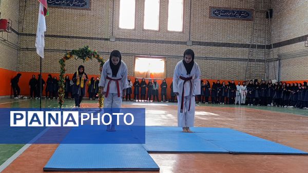 آغاز المپیاد ورزشی درون‌مدرسه‌ای در مدرسه مرضیه ملکان همزمان با سراسر کشور