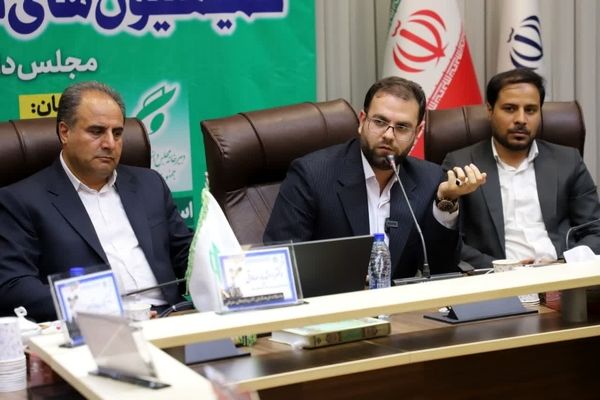 صدای نوجوانان را به رسمیت بشناسیم