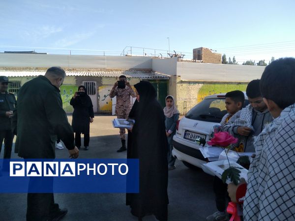 مراسم تجلیل از دانش‌آموزان شهرستان خلیل آباد با کسب رتبه در لیگ علمی پایا