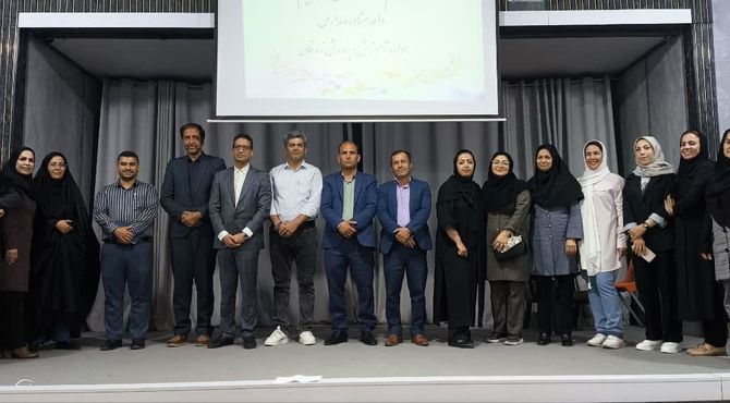 ارتقای خودباوری وهوش هیجانی  زمینه ساز موفقیت دانش آموزان 