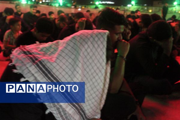 مراسم عزاداری شب سوم محرم در هیات مکتب‌‌الزهرا شهرستان حاجی‌‌آباد