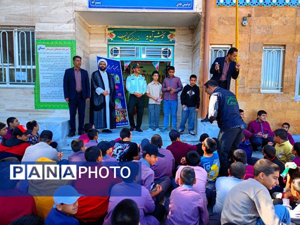 حضور رییس پلیس فتا شهرستان کاشمر در دبیرستان میثاق