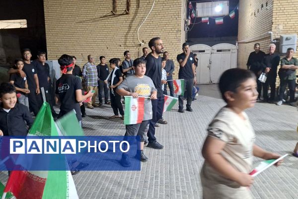 راه را باز نمایید...محرم آمد