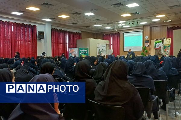 گرامیداشت هفته بسیج در دبیرستان قلم چی ناحیه دو شهرری 