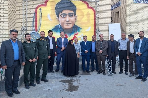 ایین بزرگداشت دانش‌آموز شهید حمله تروریستی شاهچراغ(ع)