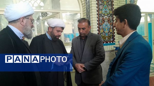 نماز جمعه شهر بن با حضور خانواده بزرگ آموزش و پرورش 