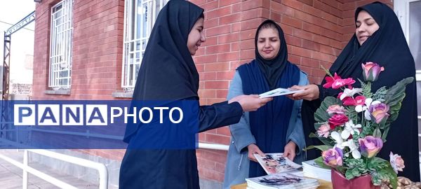 تجلیل از دانش آموزان چادری دبیرستان مادرمهربان خلیل آباد