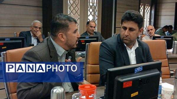 استاندار و مسئولان گوش شنوایی «سمن‌ها» شدند
