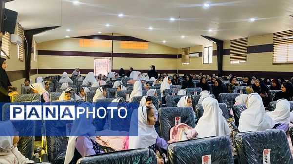 جشن صمیمانه شب یلدا  مدرسه شهید ابراهیمی باخرز