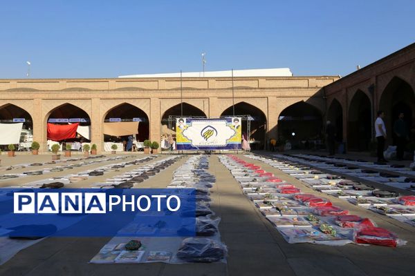 توزیع ۴۰۰ بسته لوازم تحریر برای دانش‌آموزان نیازمند در تبریز