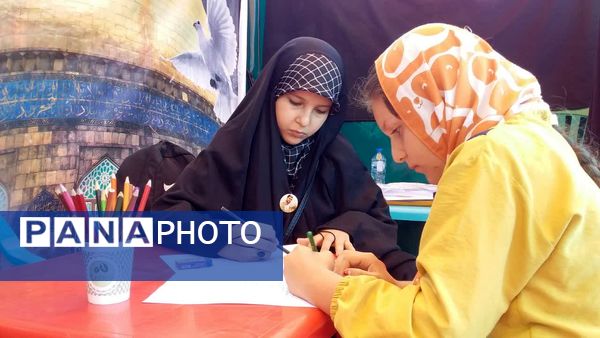 مشارکت دانش‌آموزان و فرهنگیان در اجرای برنامه‌های فرهنگی مسیر پیاده‌روی جاماندگان اربعین