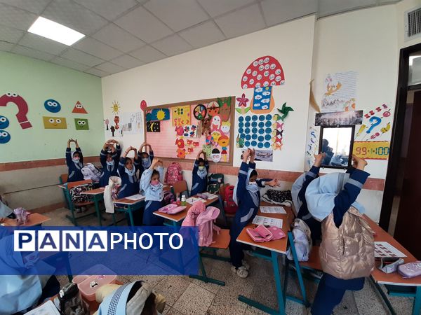 مراسم صبحگاه  دبستان زنده یاد امینی پور 