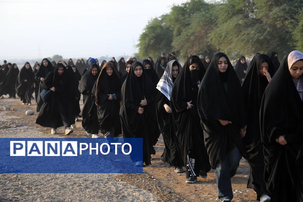 حال و هوای دختران هنرستانی قم در بازدید از یادمان‌های عملیاتی جنوب کشور