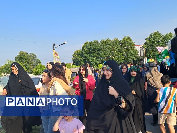 مهمانی پدرانه به‌مناسبت عید غدیر در قائمشهر
