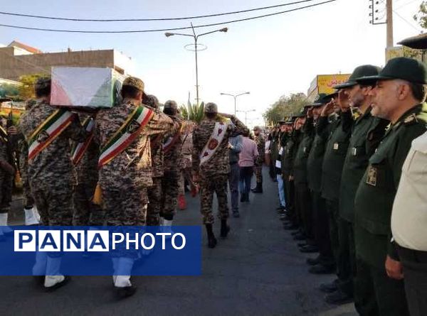 تشییع و خاکسپاری پیکر مطهر جانباز حاج احمد خدادادی در کاشمر 
