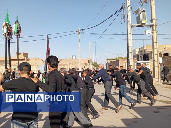 آیین سنتی"حسن - حسین"در روز اربعین حسینی در خلیل آباد