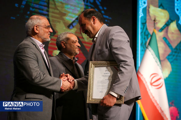 دیدار رییس‌جمهور با فرهنگیان و دانشجو معلمان