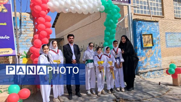 درخشش دختران فارسان بر قله مینیفوتبال کشور