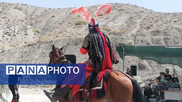 مراسم تعزیه خوانی در روز اربعین حسینی در شهر بار