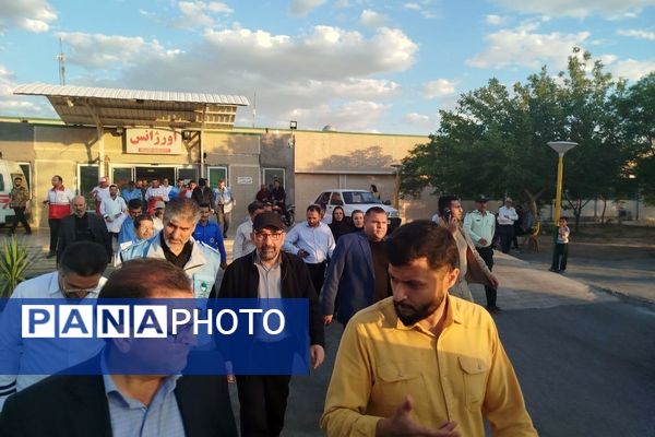 بازدید استاندار خراسان رضوی از مناطق زلزله زده و مصدومان آن در کاشمر 