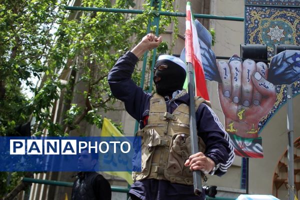 تجمع بزرگ دانش‌آموزان و فرهنگیان در حمایت از مردم مظلوم غزه و فلسطین