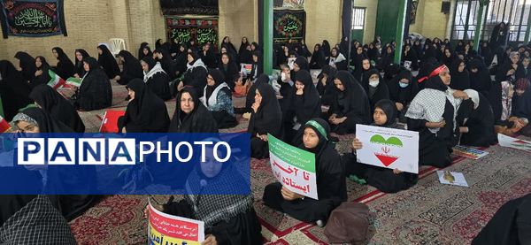 حضور گسترده فرهنگیان و دانش‌آموزان بسیجی بافق در همایش اقتدار