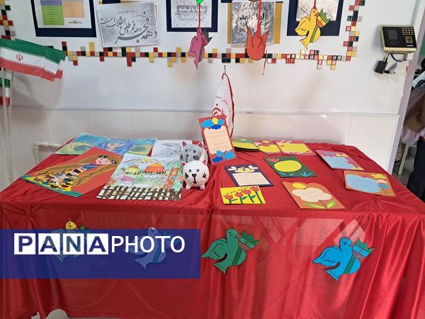 برگزاری فعالیت‌های دهه‌فجر در دبستان ارمغان هستی ناحیه 3 کرج 