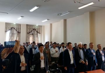 دیدار و نشست مدیران مدارس با نماینده مجلس در شهرستان خانمیرزا