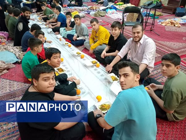 حضور معاون پرورشی و تربیت‌بدنی منطقه ۱۲ در محافل اعتکاف دانش‌آموزی 