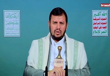 رهبر انصارالله: ایران به وظیفه بزرگ اسلامی‌اش عمل می‌کند