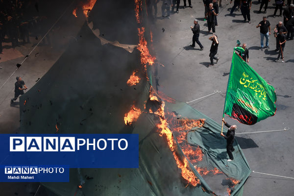 خیمه‌سوزان ظهر عاشورا در چهارراه گلوبندک تهران