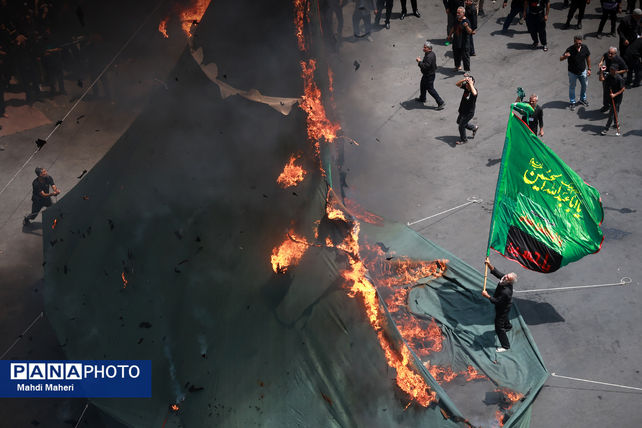 خیمه‌سوزان ظهر عاشورا در چهارراه گلوبندک تهران