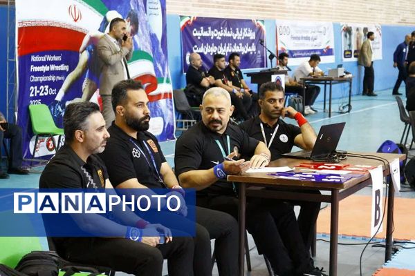 برگزاری مسابقات قهرمانی کشتی آزاد کارگران کشور در شهرستان فیروزکوه