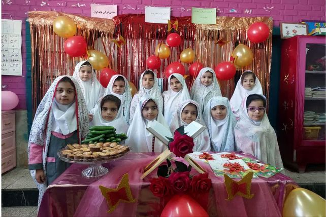 جشن قرآن پایه اولی‌ها در دبستان سخن‌سنج ناحیه ۲ کرمانشاه