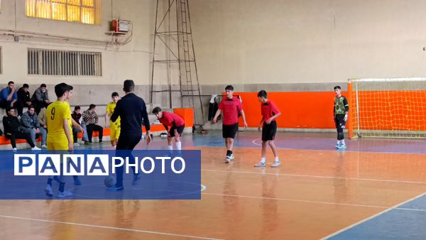 رقابت پرشور فوتسال مدارس ملکان با حضور ۸ تیم
