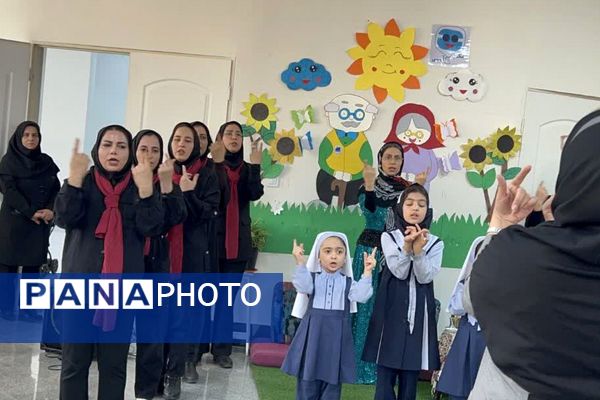 برگزاری پویش سلامت در فرهنگسرای بهشت؛ هدیه‌ای برای سالمندان