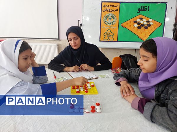 تصاویری زیبا از تمرکز دانش‌آموزان دختر در المپیاد رویش ناحیه۳ شیراز 