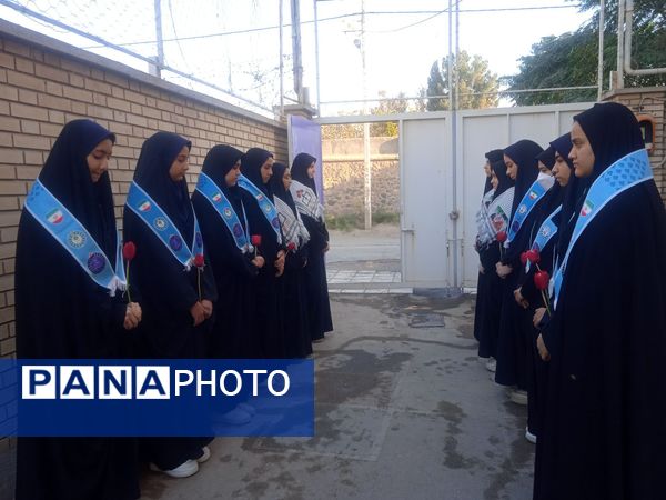  اجرای طرح انس با قرآن دبیرستان خاص نمونه فرهنگ مهر فاطمی