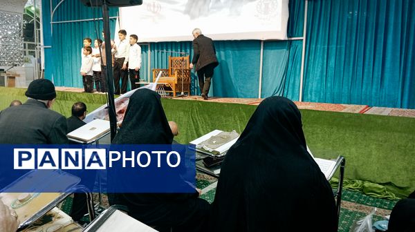 گرامیداشت حماسه  ۹ دی در کاشمر