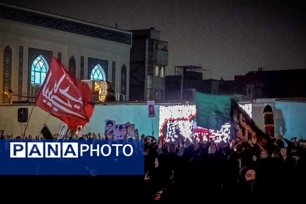 "عهد خون"، تجمع بزرگ مردمی و هیئت‌های مذهبی باقرشهر و کهریزک در حمایت از ولی امر مسلمین جهان 