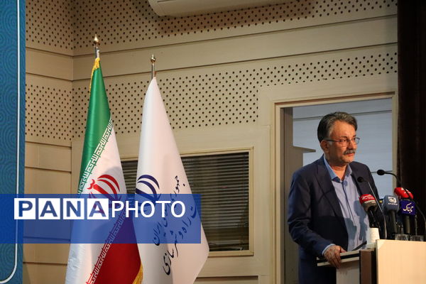  جلسه شورای توسعه و برنامه‌ریزی استان کردستان با حضور وزیر راه و شهرسازی 