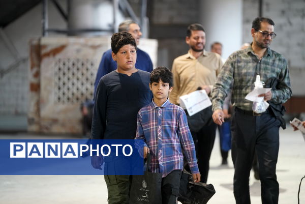 حضور مدیرکل آموزش‌وپرورش استان در نماز جمعۀ شهر اصفهان
