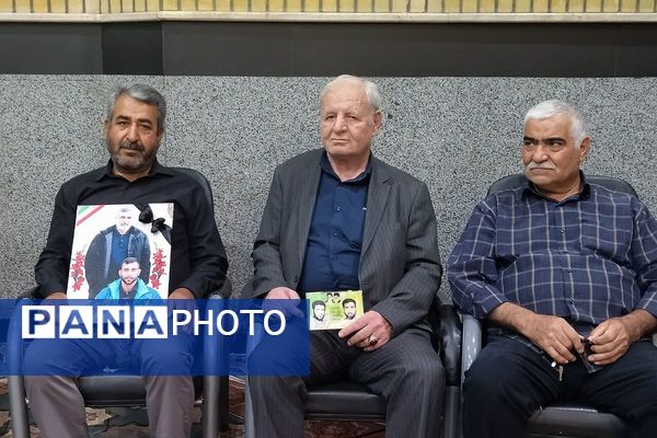 مراسم تشییع پیکر پاک شهید اکبر عنایتی در گلزار شهدای ملارد