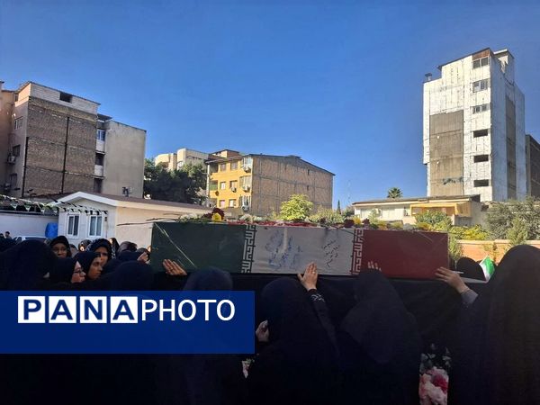 دبیرستان مهرادیرا معطر به عطر شهید خوشنام شد