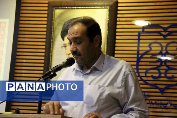 نشست ادبی «عصر دلنشین» در کرمانشاه