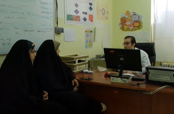 به مناسبت روز پزشک از پزشک شهر ماژین قدردانی شد 